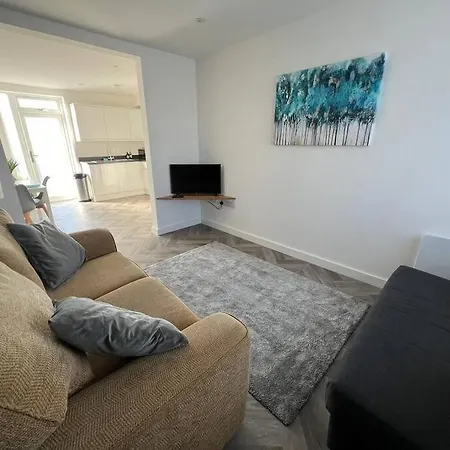 Apartment The At 517 Bristol