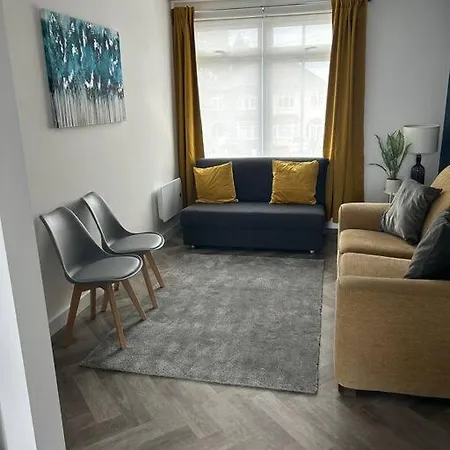 Apartment The At 517 Bristol